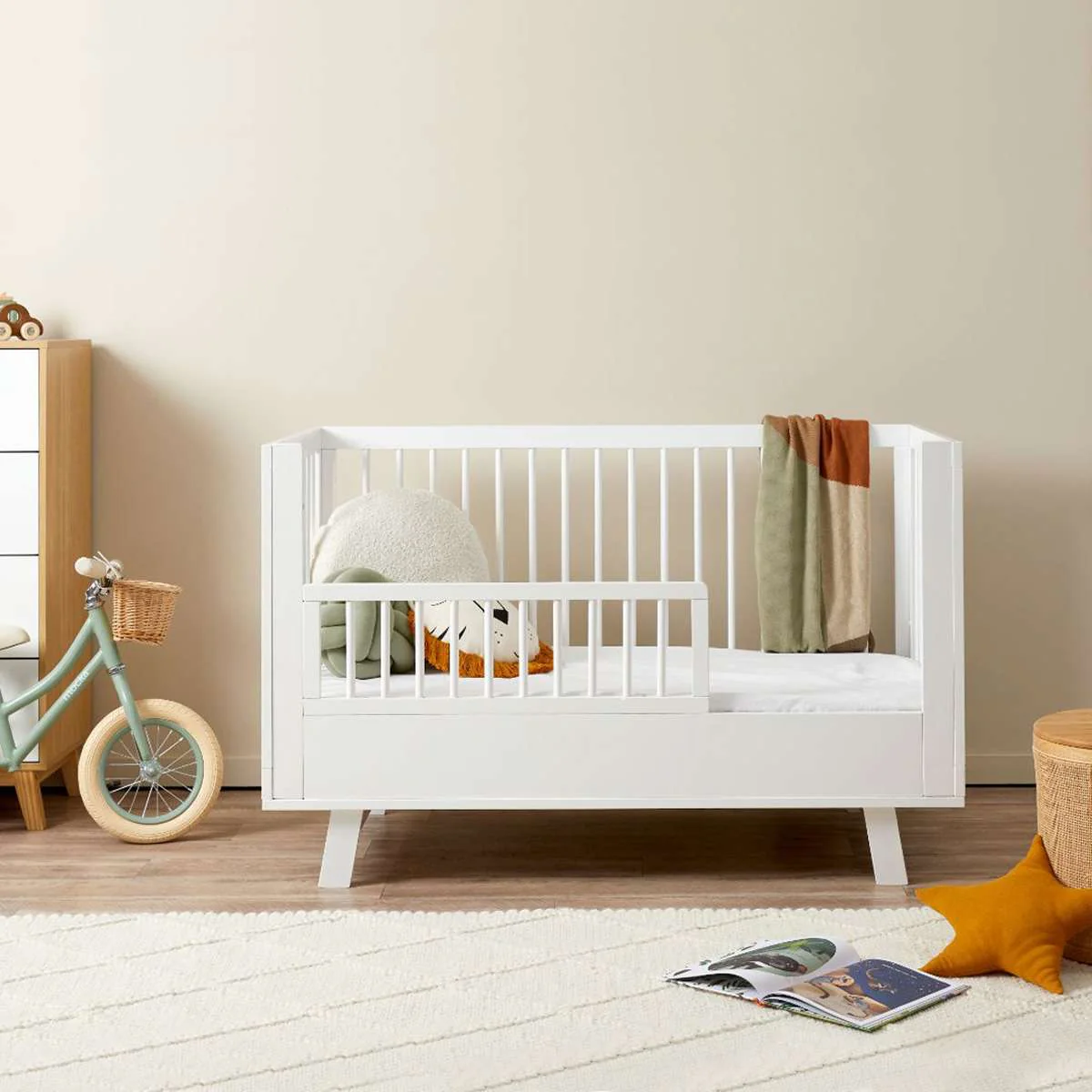 Aspen White 3-in-1 Cot Conversion Bundle - Image 5