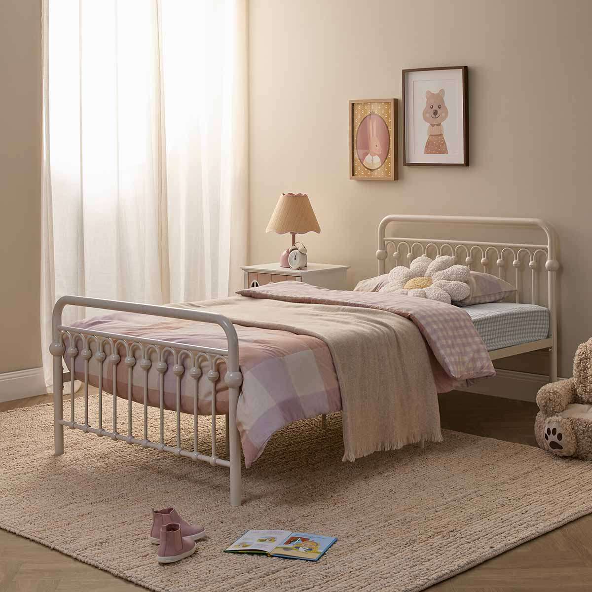 Classic Cottage Bed - King Single - Cream - Image 2