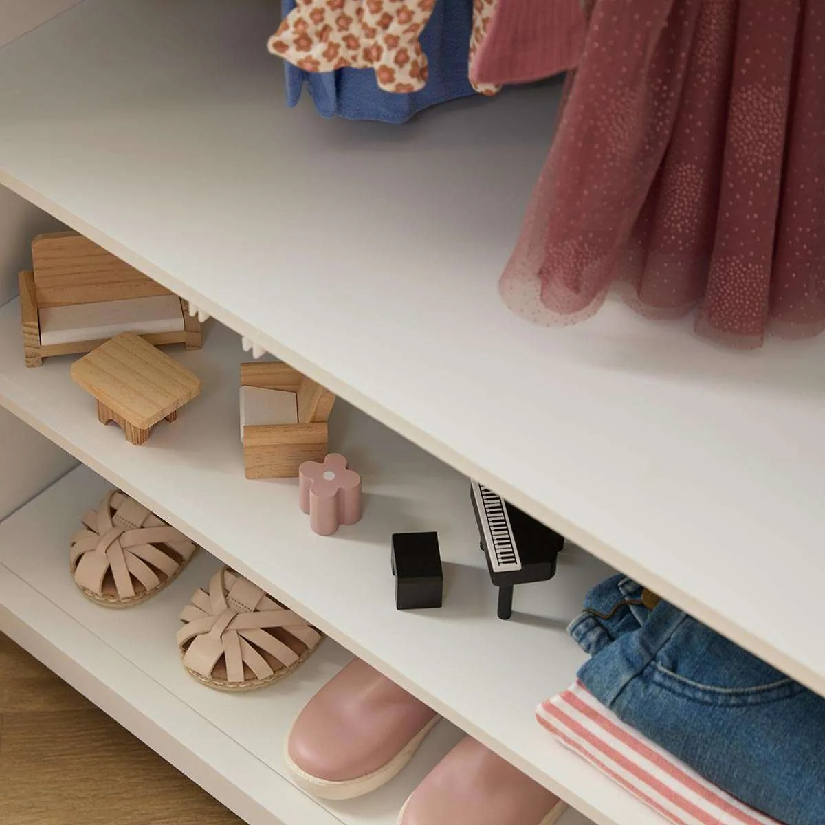 Dollhouse Wardrobe - Pink - Image 7