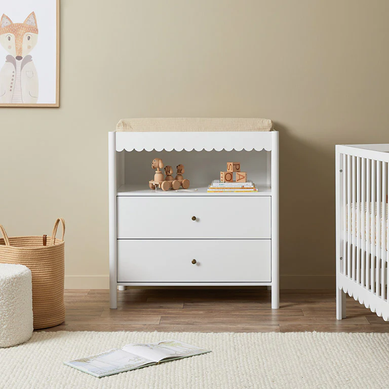 Maisie Scalloped Change Table