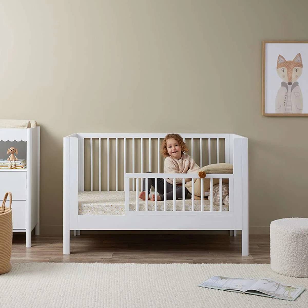 Maisie Scalloped White 3-in-1 Cot Conversion Bundle - Image 4