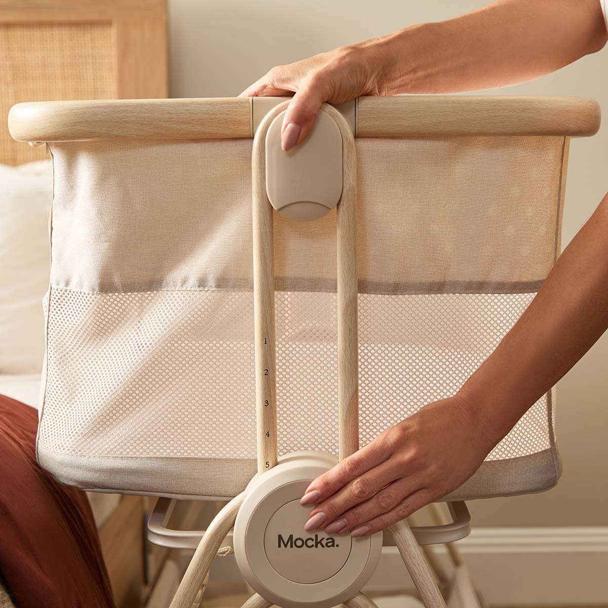 Mocka Dream Swing Co Sleep Bassinet - Image 5
