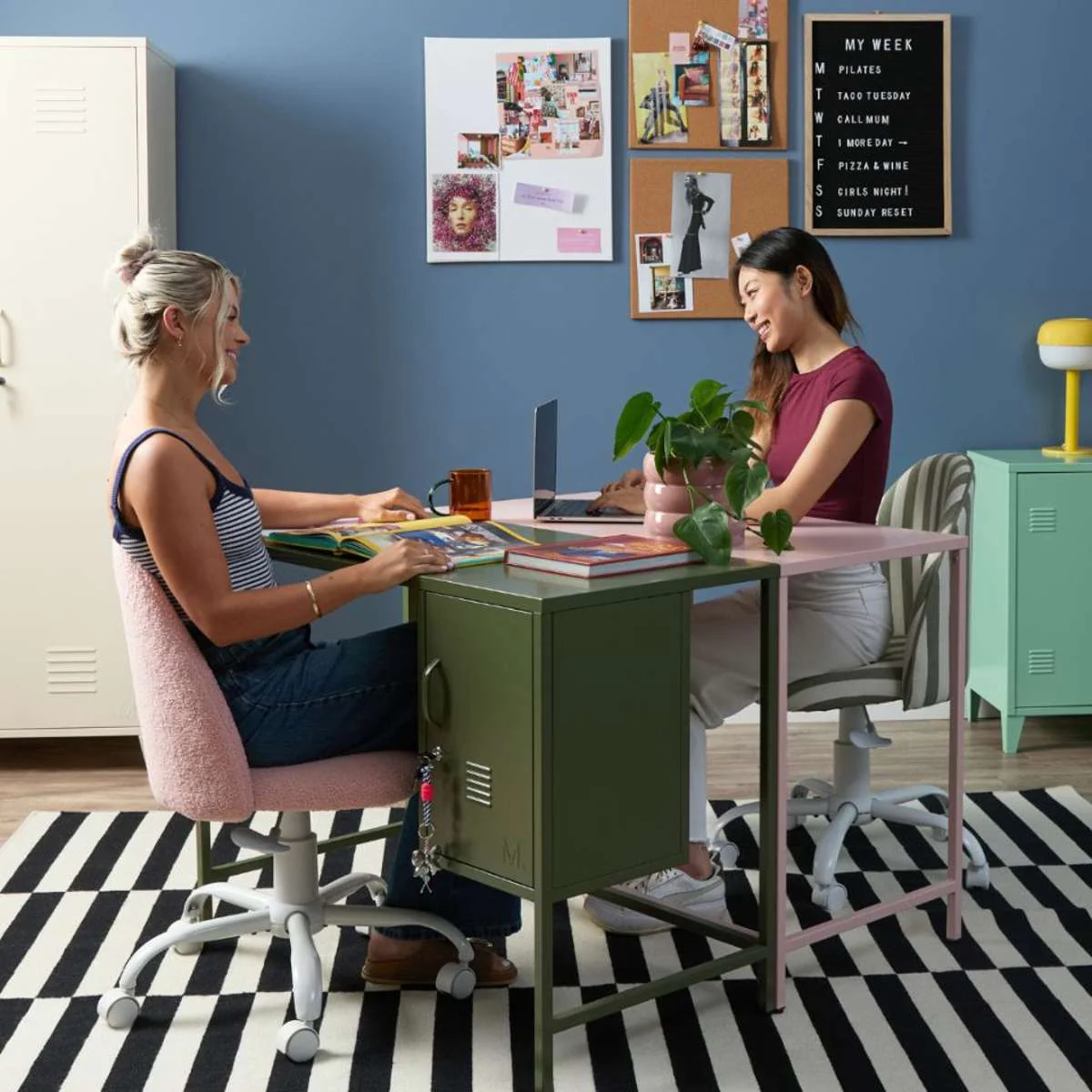 Mocka Original Locker Desk - Pink - Image 3